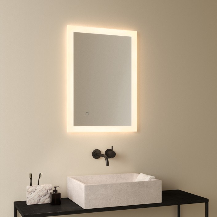 Miroir éclairant Ascot 700 - Astro Lighting - Valente Design - éclairé dans salle de bain