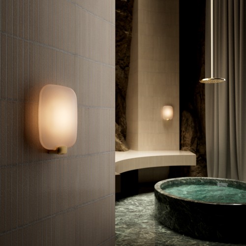 Appliques LIGHT ME TENDER VERTICALE DCW Editions - Valente Design - dans salle de bain