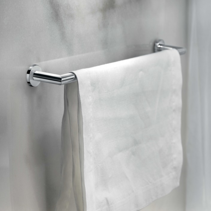 Porte serviettes KUBIC COOL 40 cm Pom d'Or - Valente Design - dans salle de bain