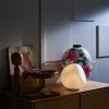 Lampe à poser Hoba - Foscarini - Valente Design - éclairée sur buffet