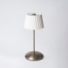 Lampe sans fil ARTURO argent fumé avec abat-jour plissé - Hisle - Valente Design
