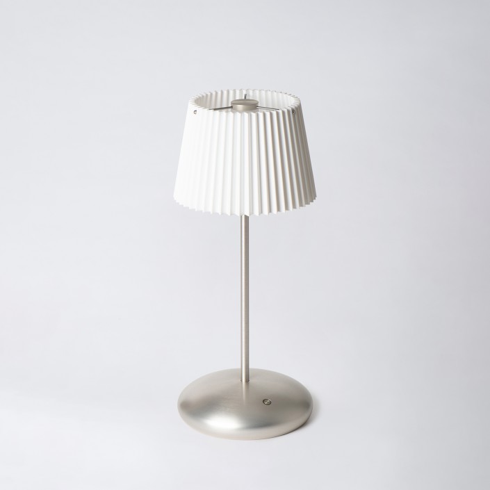 Lampe sans fil ARTURO argent avec abat-jour plissé - Hisle - Valente Design