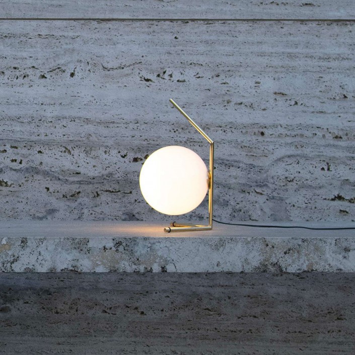 Lampe à poser IC T1 LOW 24K Gold Edition limitée - Flos - Valente Design - éclairée