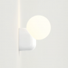 Applique Lyra Single Wall  blanc Astro Lighting - Valente Design - allumée dans une entrée
