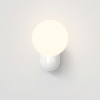 Applique Lyra Single Wall  blanc Astro Lighting - Valente Design - allumée dans une entrée