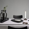 Kartell - Set plateau NAMASTE - Finition Noir Gris Tourterelle - Mise en scène en intérieur