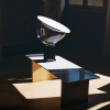Lampe de table Taccia Flos small size noire pour votre salon - Valente Design