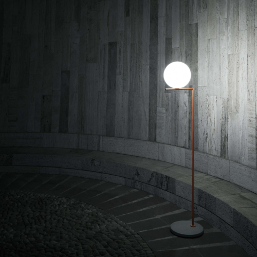 Lampadaire IC F outdoor structure rouge / pied pied lave travertin impérial Flos Valente Design