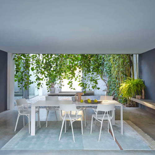 Chaise A.I. Kartell et Philippe Starck - Valente Design - mise en scène