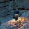 lampe de table BELLHOP bleu  de FLOS - Valente Design