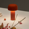 lampe de table BELLHOP rouge  de FLOS - Valente Design