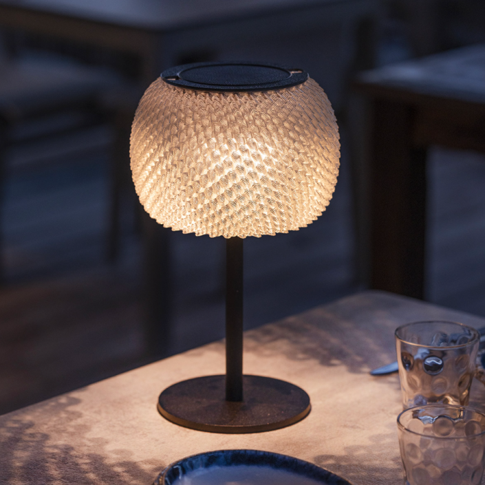Grande lampe de table solaire LOLIE - LES JARDINS - finition olive