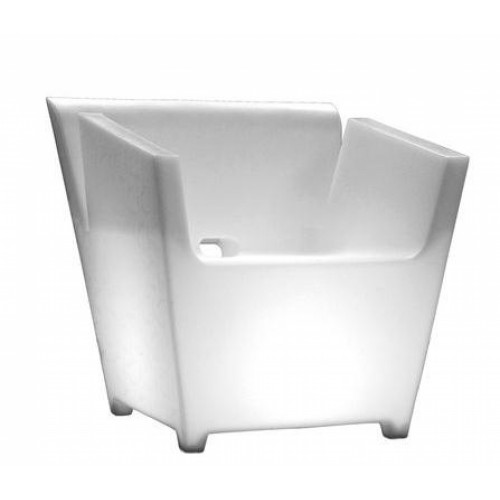 Valente Design propose le fauteuil lumineux Raffy blanc de la marque Qui est Paul?