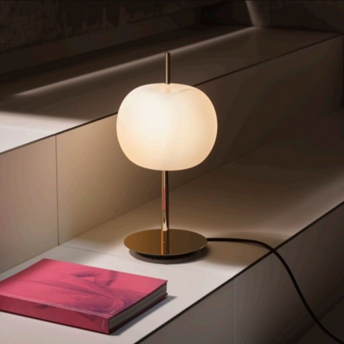 Lampe à poser Kushi 10th - Kundalini - finition laiton