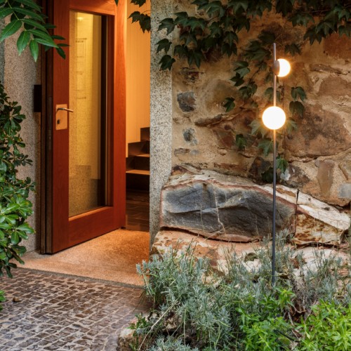 Lampadaire June - Vibia - taille deux têtes