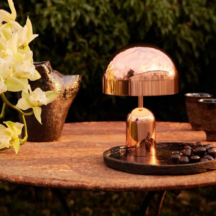 Lampe à poser Bell portable - Tom Dixon - finition cuivre