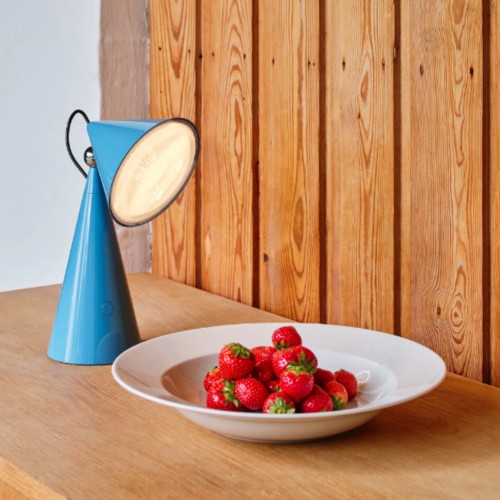 Lampe à poser Pose Portable Light - Tom Dixon - finition baby blue