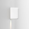 Applique d'extérieur Brixham Wall Single d'Astro Lighting finition béton blanc allumée de côté