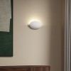 Applique murale Dawn Wall en plâtre d'Astro Lighting finition blanc allumée de face