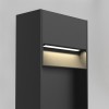 Borne accessoire Mori Bollard 400 d'Astro Lighting avec applique Mori 140 allumée, gros plan