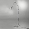 Lampadaire  Artemide Tolomeo Micro Terra  réalisé en aluminium mise en scène éclairage
