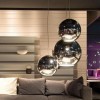 Suspension Globo Di Luce grand modèle ambiance salon Fontana Arte