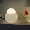 Lampe de table daruma 28cméclairé mise en scène show room